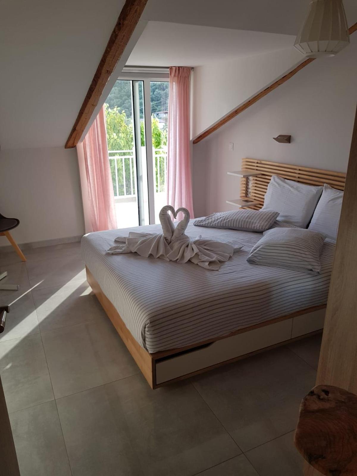 Kallimos * Vasiliki (Lefkada)